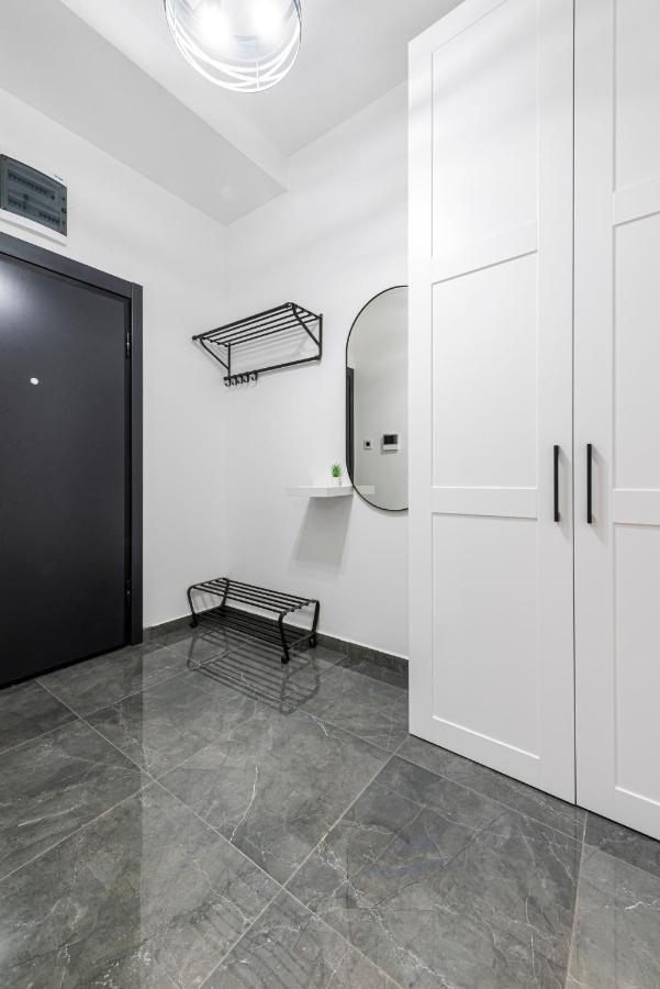 Vertigo One Bedroom Apartment-Free Private Parking Нови-Сад Экстерьер фото
