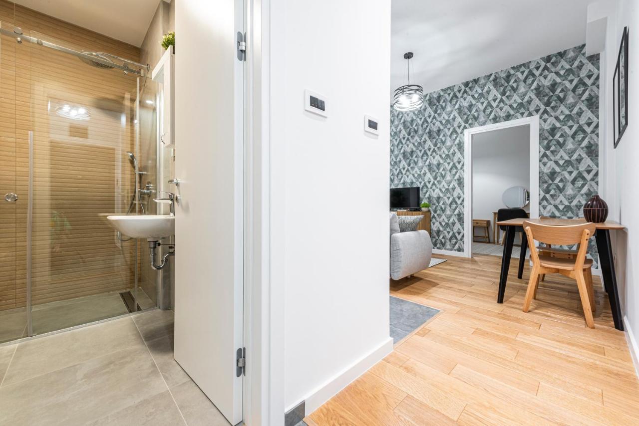 Vertigo One Bedroom Apartment-Free Private Parking Нови-Сад Экстерьер фото